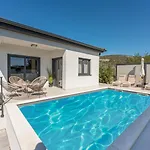 Pamemani Villa